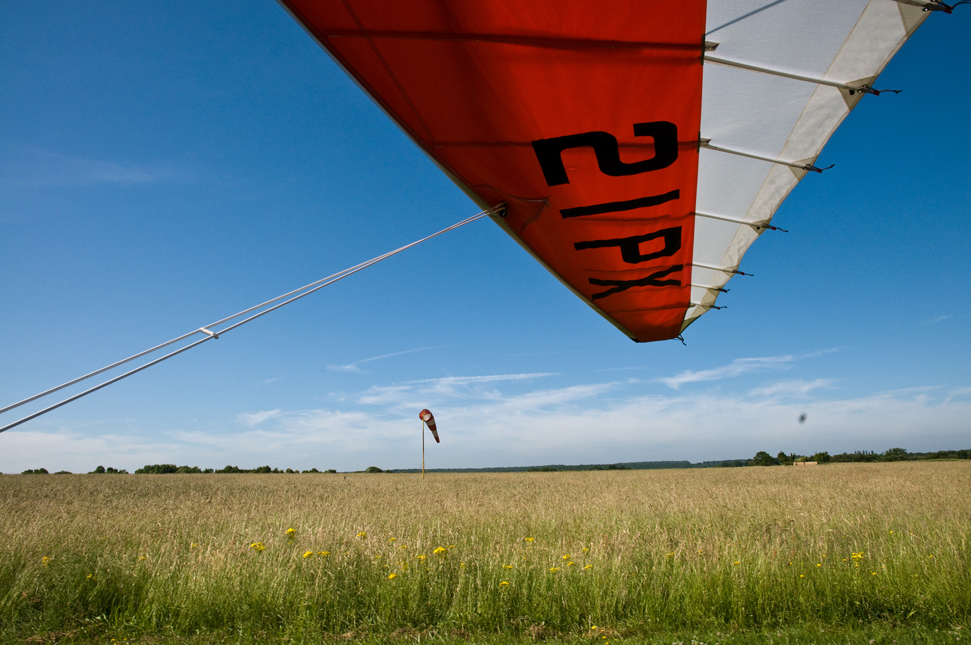 un ulm sur un aérodrome